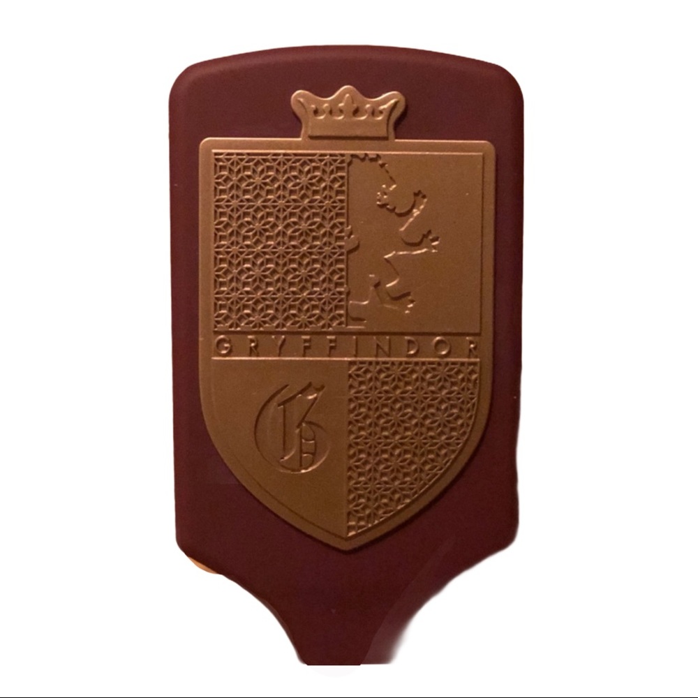 Harry Potter Gryffindor Hogwarts Paddle Hairbrush - Picture 4 of 4